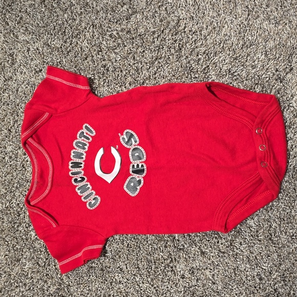 Cincinnati Reds Assorted Onesies - Picture 8 of 12